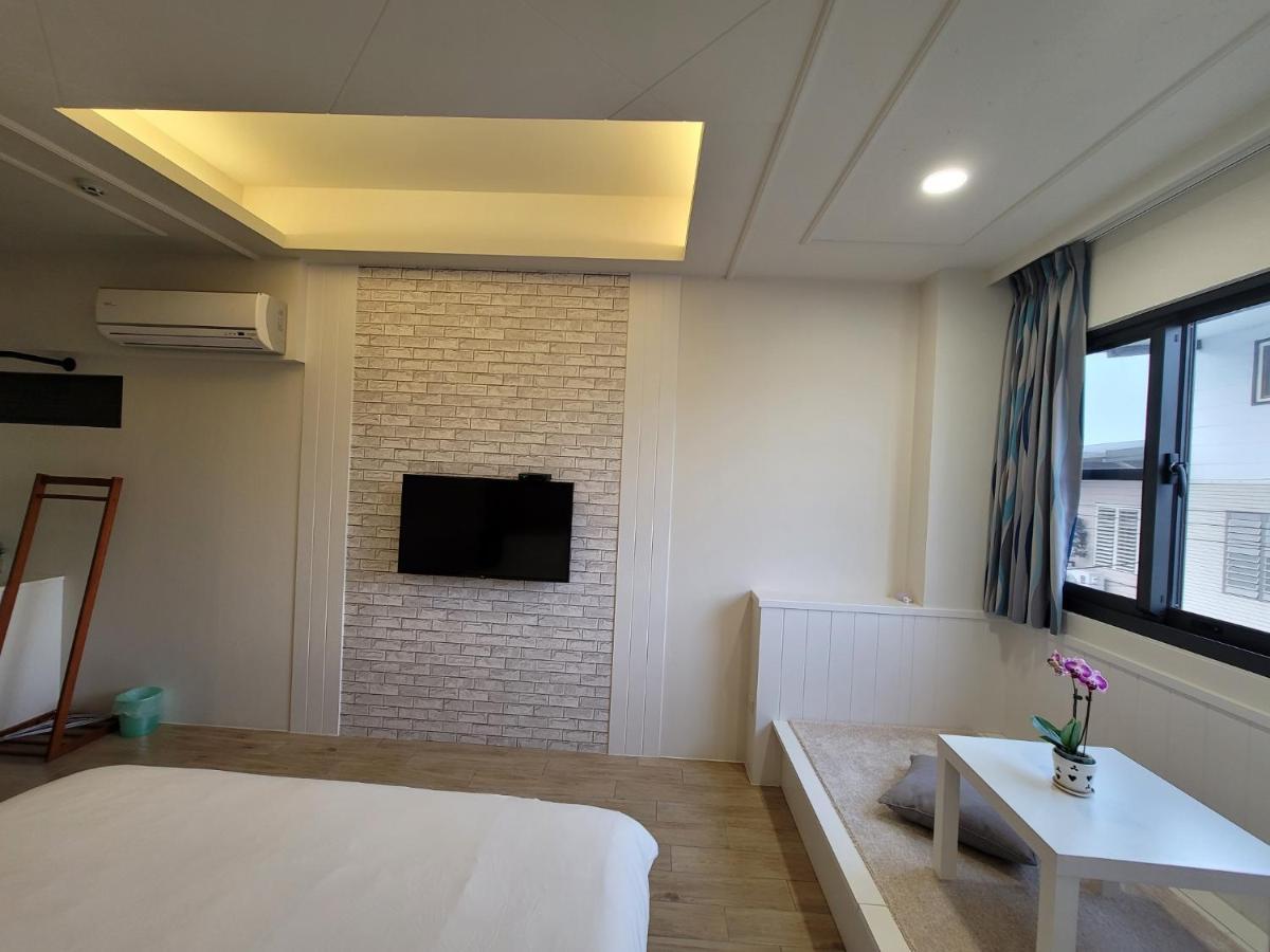 渡小夜電梯民宿 Yilannight B&B Wujie Exterior foto