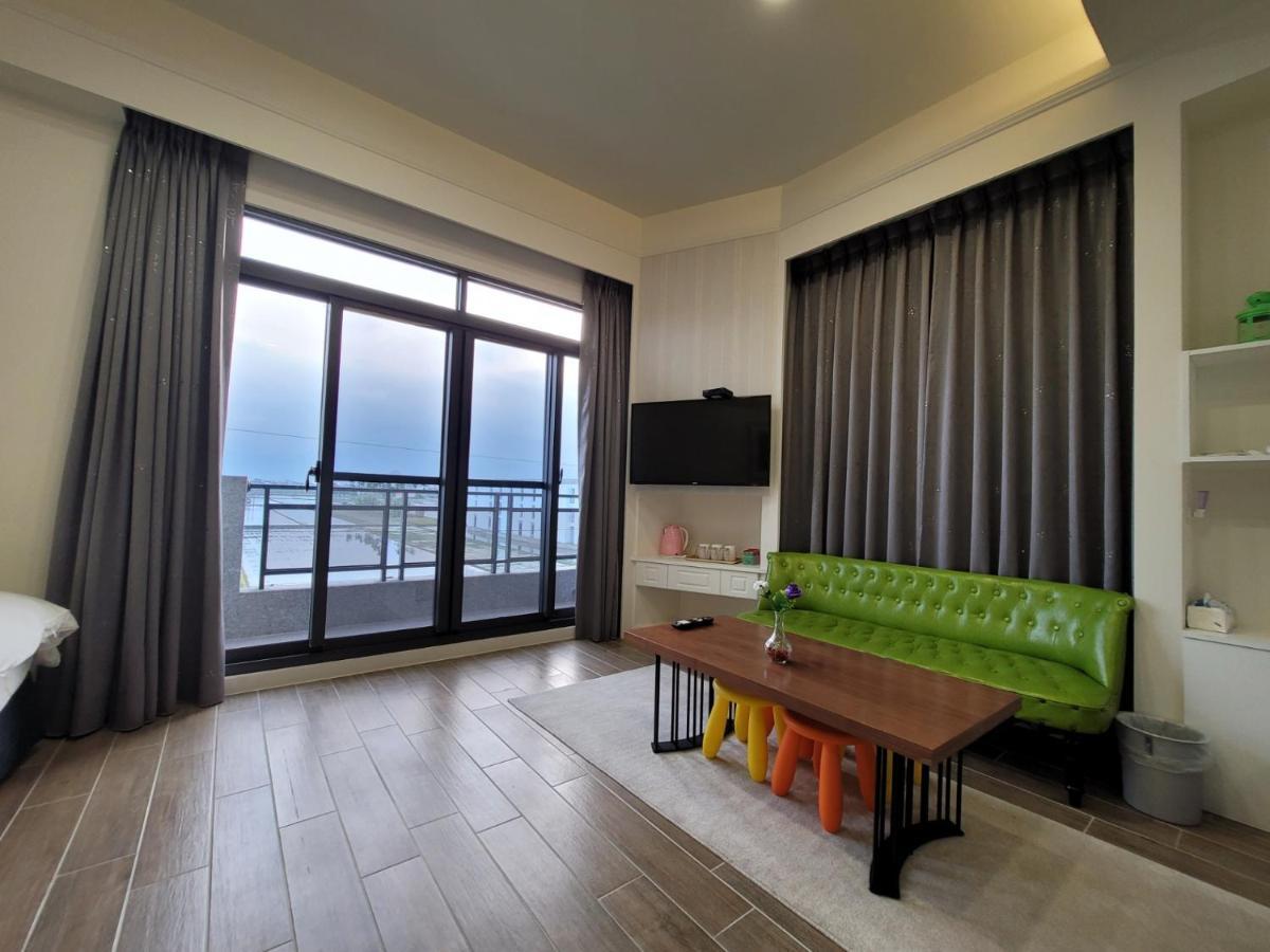 渡小夜電梯民宿 Yilannight B&B Wujie Exterior foto